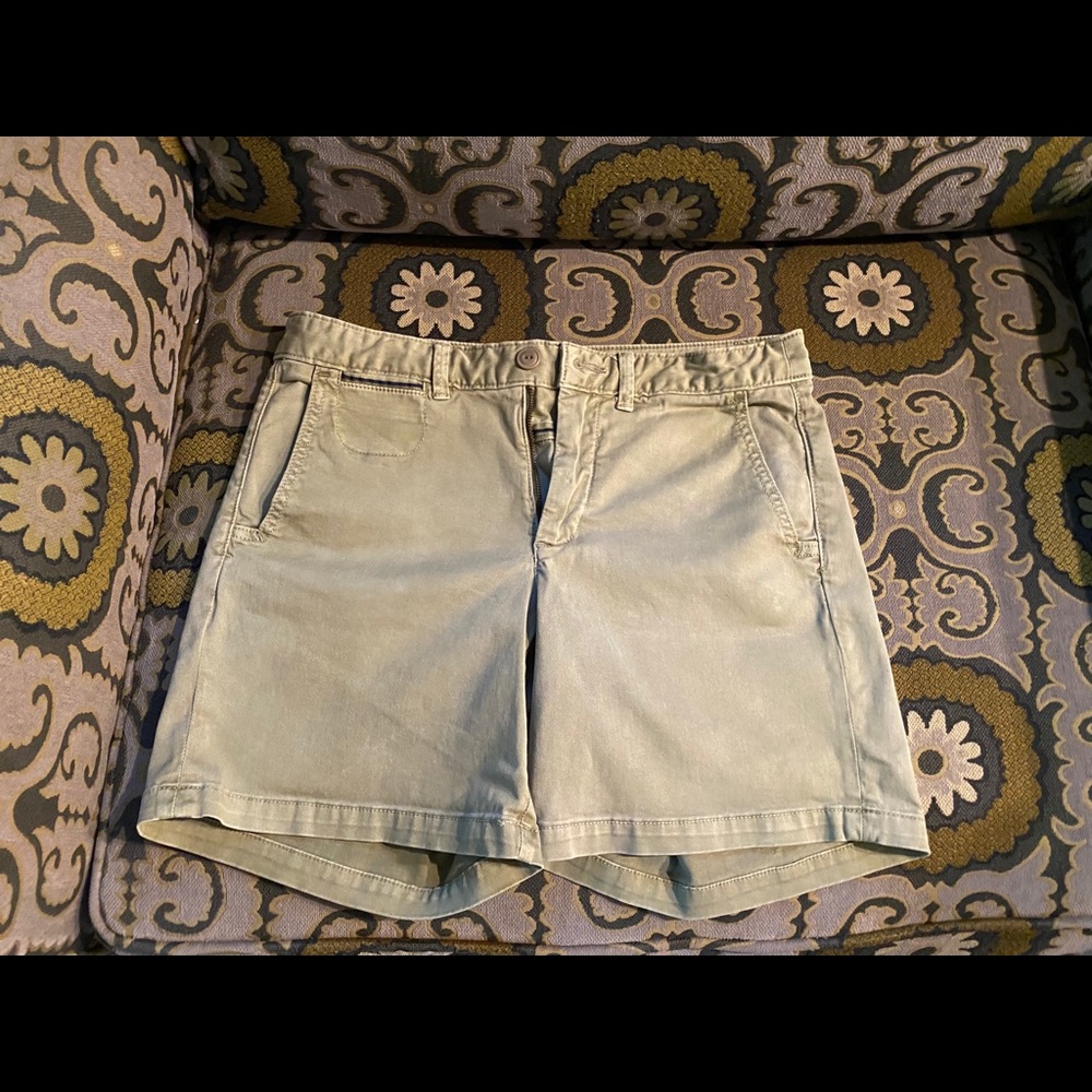Anthropologie Chino relaxed shorts 27